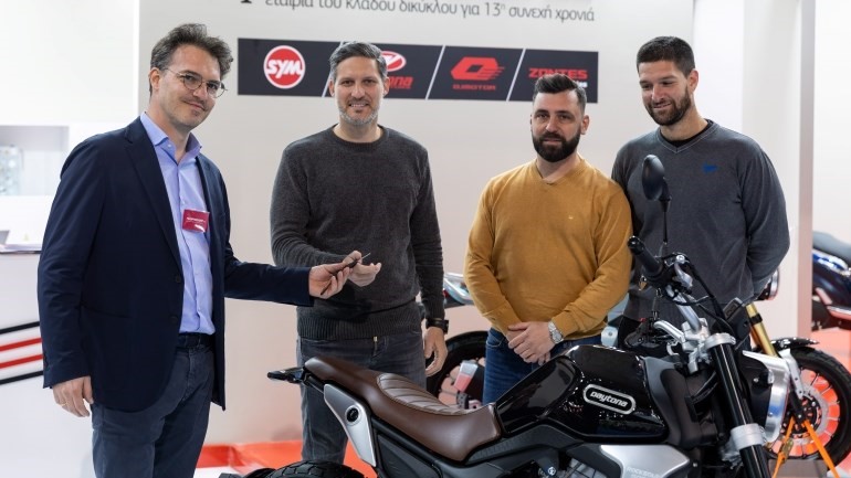 Δωρεά 5 Daytona Rockstar 500 στα στελέχη των Υποβρυχίων του Πολεμικού Ναυτικού από την ΓΚΟΡΓΚΟΛΗΣ Α.Ε.